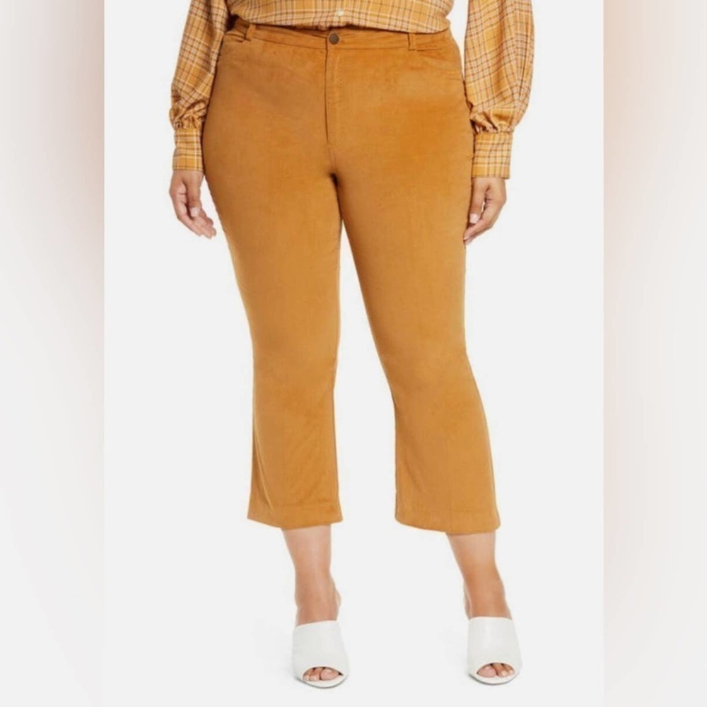NWT | Halogen‎ x Atlantic-Pacific Women’s Velveteen Kick Flare Pants